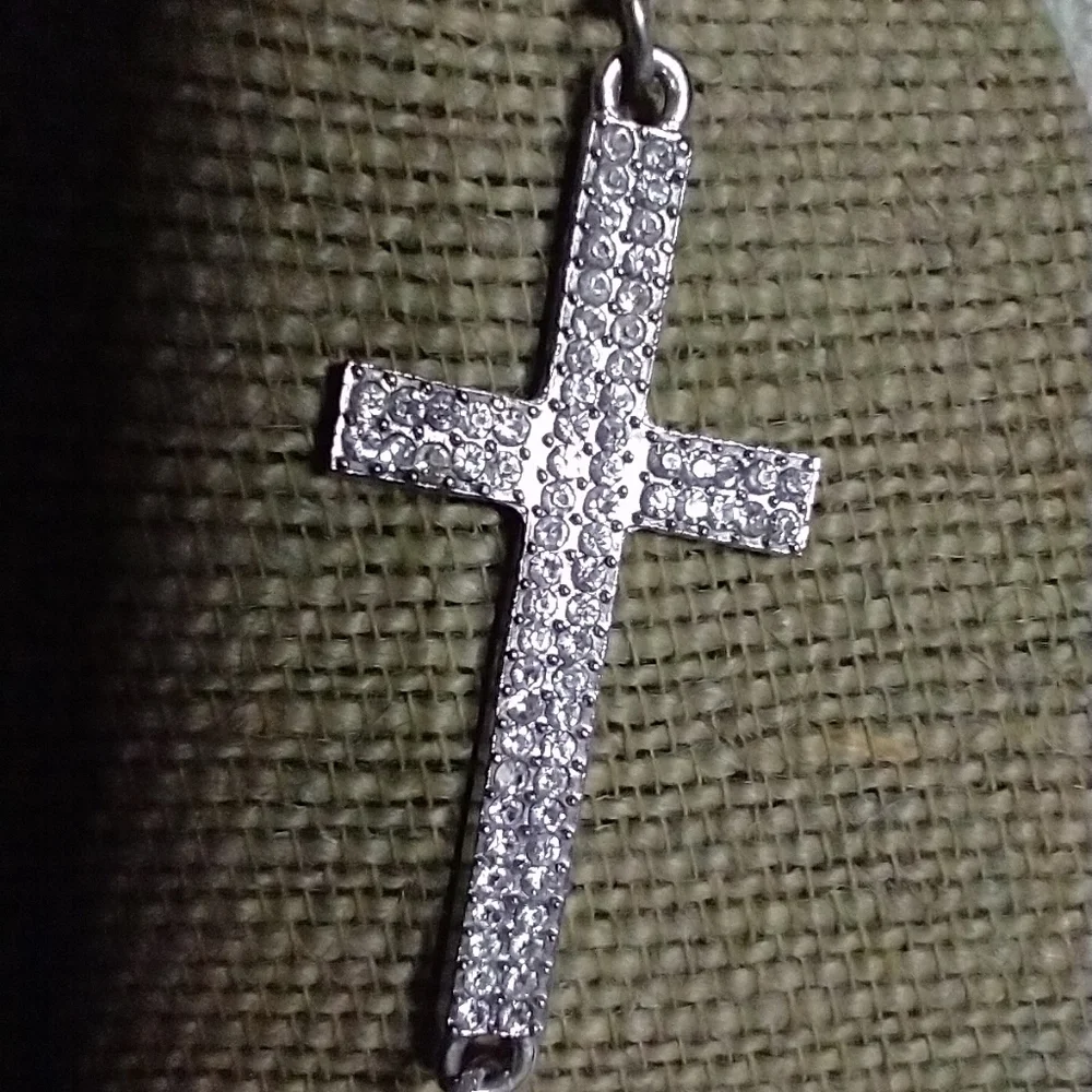 Silvertone pink beaded crystal cross necklace christian catholic religious